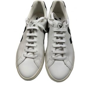 Veja-V10 leather trainers,Size 39 EU